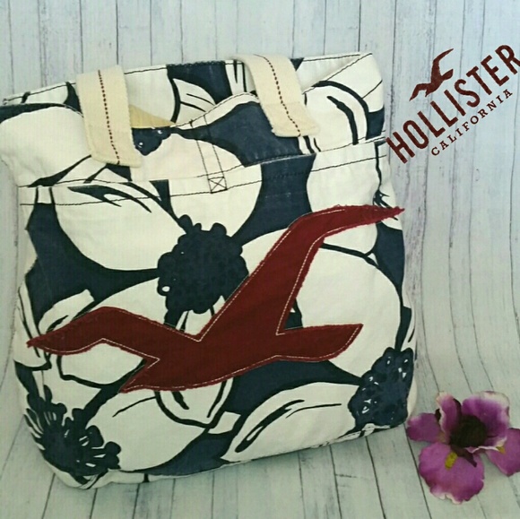 Hollister Handbags - Holister tote bag